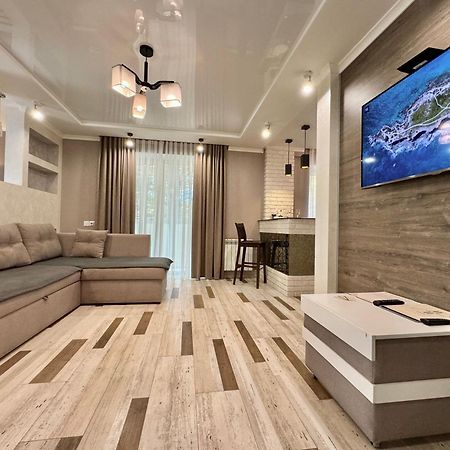 Apartpoltava Розкішна Студія З Кутовою Ванною, 1-Й Будинок Біля Корпусного Парку, Панорамний Балкон מראה חיצוני תמונה